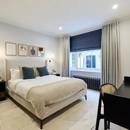 The Bayswater Retreat - Adorable 3bdr Flat With Balcony Apartment London
