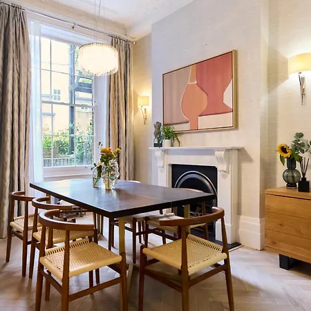 The Bayswater Retreat - Adorable 3bdr Flat With Balcony * London