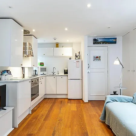 Apartment Parsons Modern One Bedroom Flat *