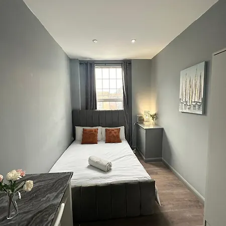 Kingcross 3 Bedroom Flat, 3mins To Euston Apartment