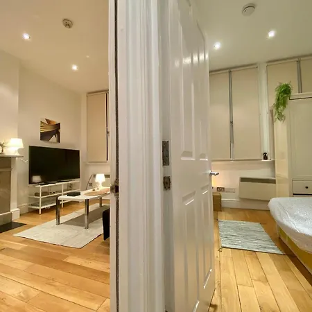 One-bed Flat In The Heart Of London, Bank Payment Required To The Host Up To 12h After You Have Made A Reservation Apartment London