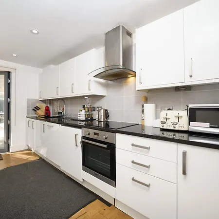 Modern 3 Bed 2 Bath Hyde Park * Londres
