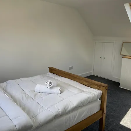 5 Bed 5mins From Wembley Stadium *