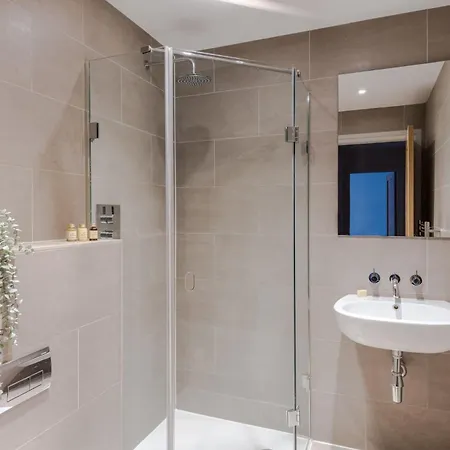 Sweet Dreams - Farringdon - By Frankie Says Apartment London