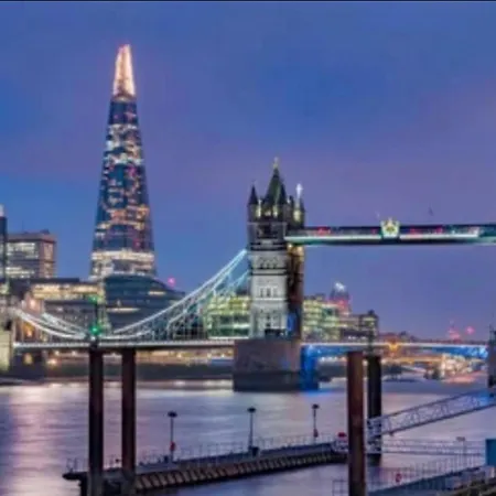 Uppamost London Luxury 2 *