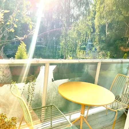 Waterloo - Private In Shared * London