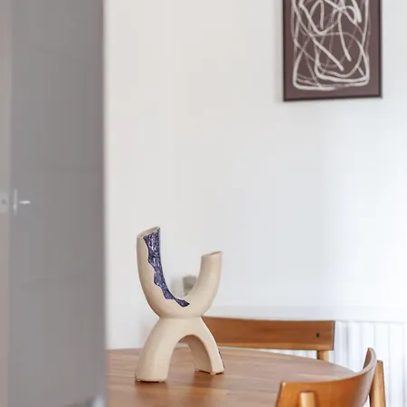 The Canonbury Apartment *