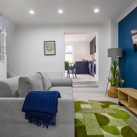 Apartment Spacious 3 Bed 3 Bath Aldgate London