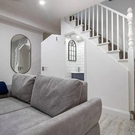 Apartment Spacious 3 Bed 3 Bath Aldgate *