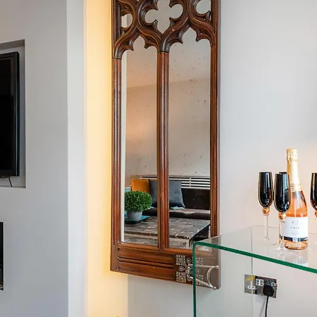Luxury 3br In Belgravia, Near Victoria * London
