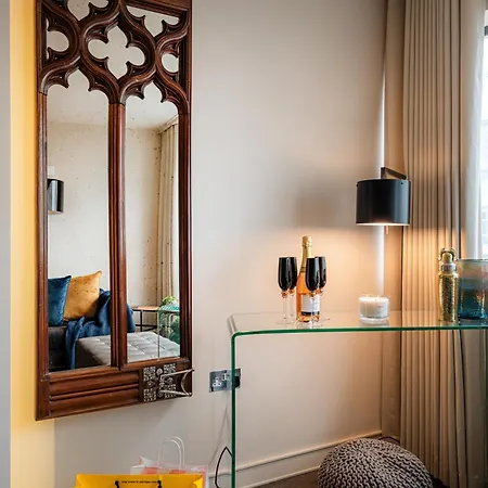 Luxury 3br In Belgravia, Near Victoria London