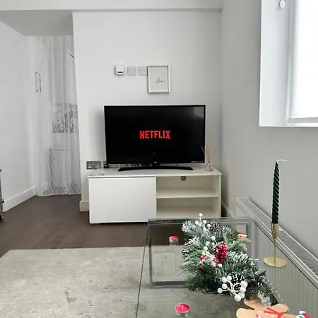 Luxurious 2 Beds Flat In Mayfair On Oxford Street *