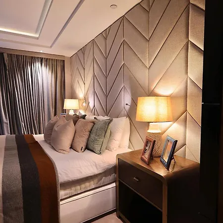 N1 Highsreetkensington-superluxury-modern-harrods