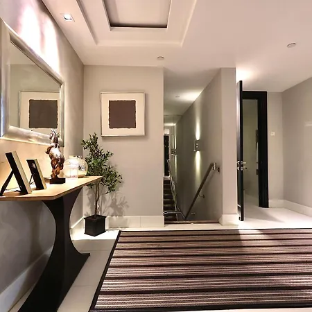 N1 Highsreetkensington-superluxury-modern-harrods Apartment