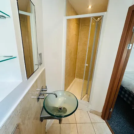 Guest house Barchester St London