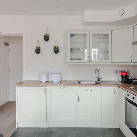 The Vanity Affair - Fitzrovia *