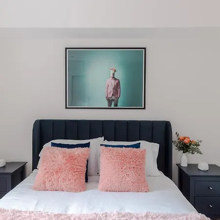 The Vanity Affair - Fitzrovia Apartment *