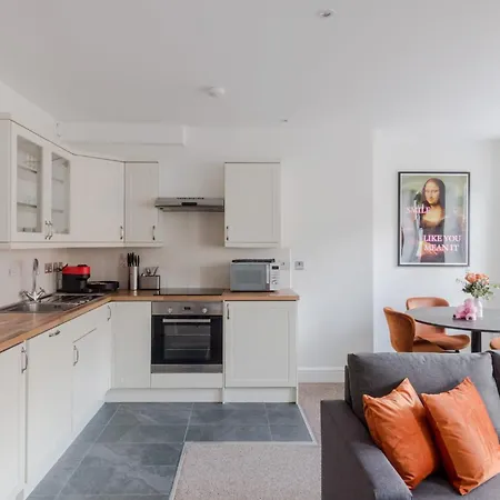 The Sensual Breeze - Fitzrovia - Frankie Says Apartamento Londres