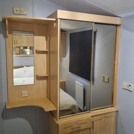 Modernised 3 Bedrooms Mobile Campsite Sidcup