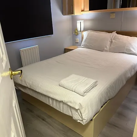 Campsite Modernised 3 Bedrooms Mobile Sidcup