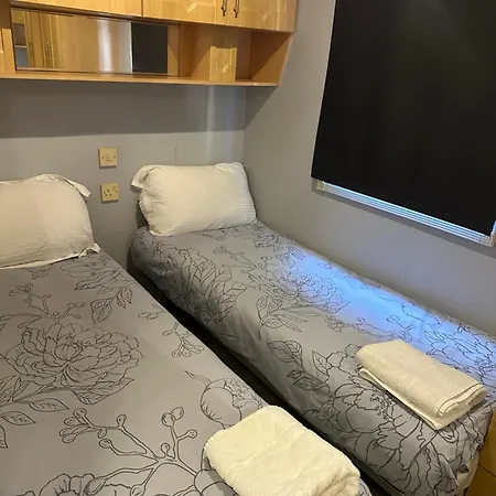 Campsite Modernised 3 Bedrooms Mobile