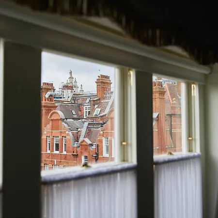 Egerton House London