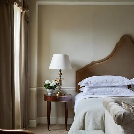 Egerton House Hotel
