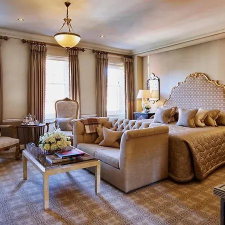 Egerton House Hotel