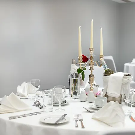 Szálloda Gem Langham Court 4*