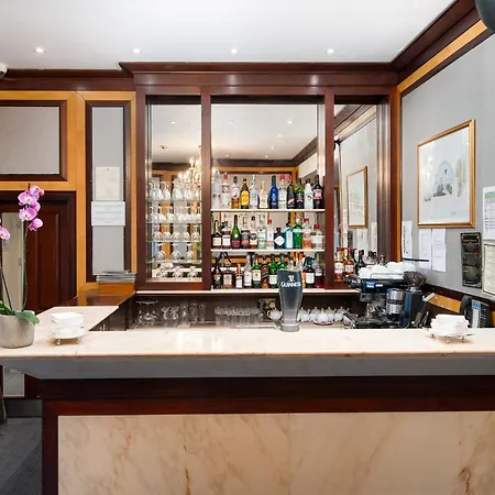 Szálloda Gem Langham Court 4*