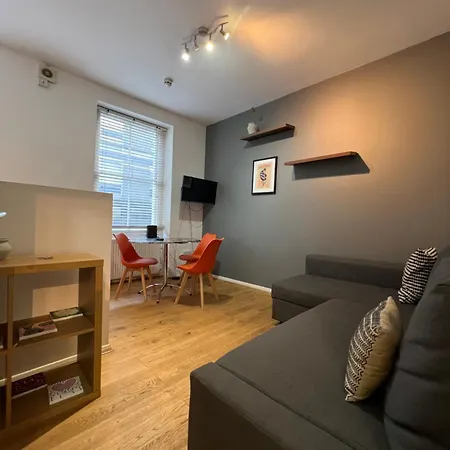 Maple Street Apartmán *