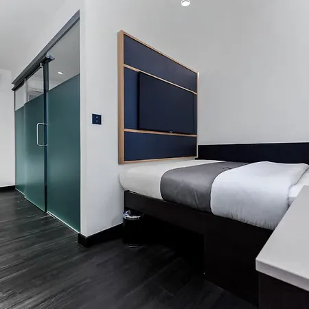Hotel The Z Holborn 3*