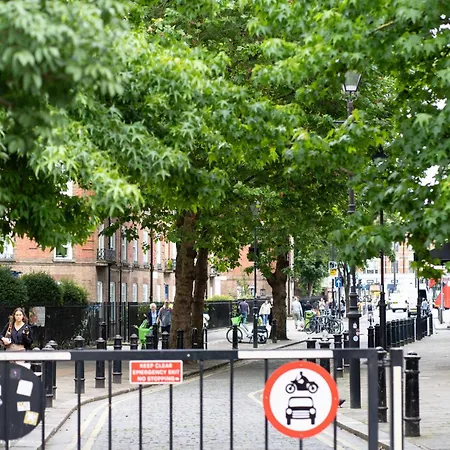 Fulham Luxury Close To Underground Newly Refurbished Hr