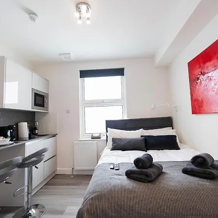Fulham Luxury Close To Underground Newly Refurbished Hr *