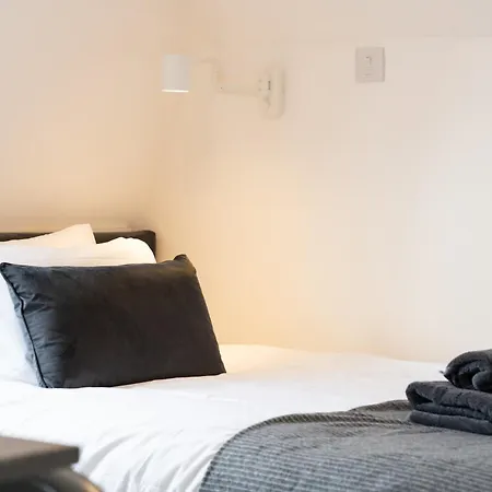 Fulham Luxury Close To Underground Newly Refurbished Hr *