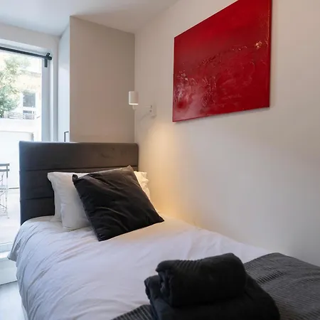 Fulham Luxury Close To Underground Newly Refurbished Hr *