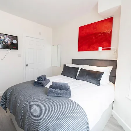 Apartment Fulham Luxury Close To Underground Newly Refurbished Hr