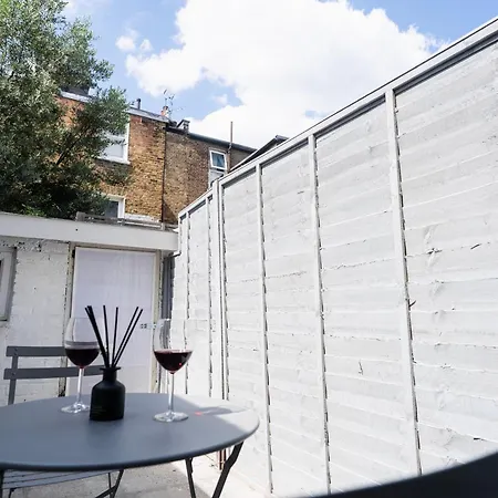 Fulham Luxury Close To Underground Newly Refurbished Hr Apartment *