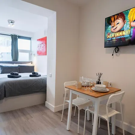 Apartment Fulham Luxury Close To Underground Newly Refurbished Hr
