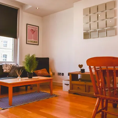 Putney , Modern-flawless ! Apartment