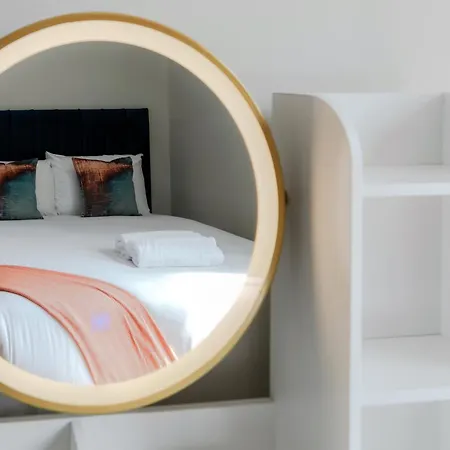 Bright Near Marble Arch And Hyde Park *