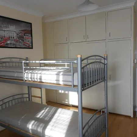 Hostel 24/7 London