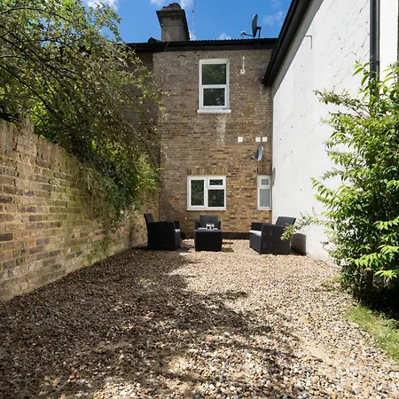 Apartament Cozy 2 Bedroom In Sutton