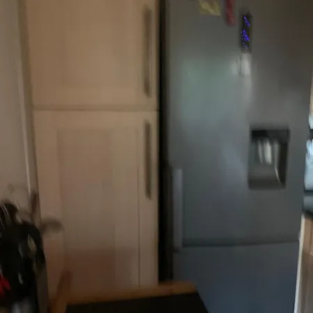 Donnington Court Homestay London