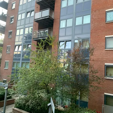 Homestay szállás Donnington Court London