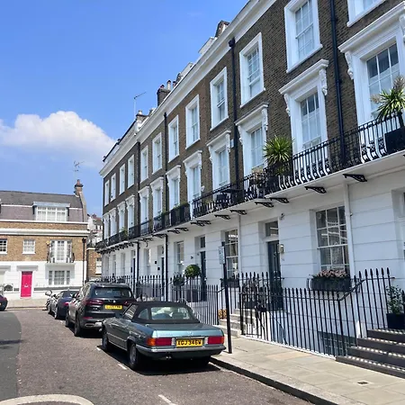Luxury 4 Bedrooms 5 Baths 2 Receptions Family House With Garden Chelsea * Londra