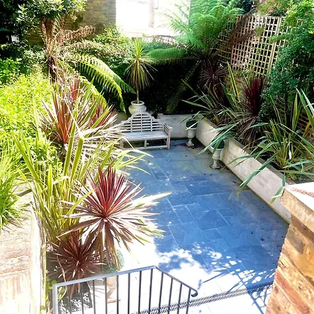 Luxury 4 Bedrooms 5 Baths 2 Receptions Family House With Garden Chelsea * Londra