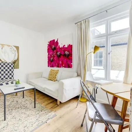 Apartment Lovely Fulham 2 Bed London