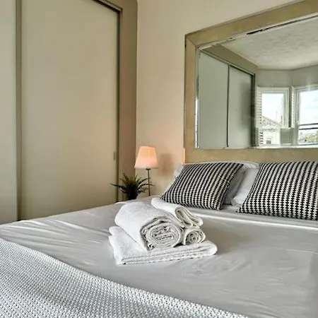 Lovely Fulham 2 Bed Apartment London