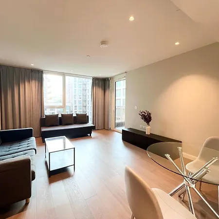 Vauxhall Lux Apartment *